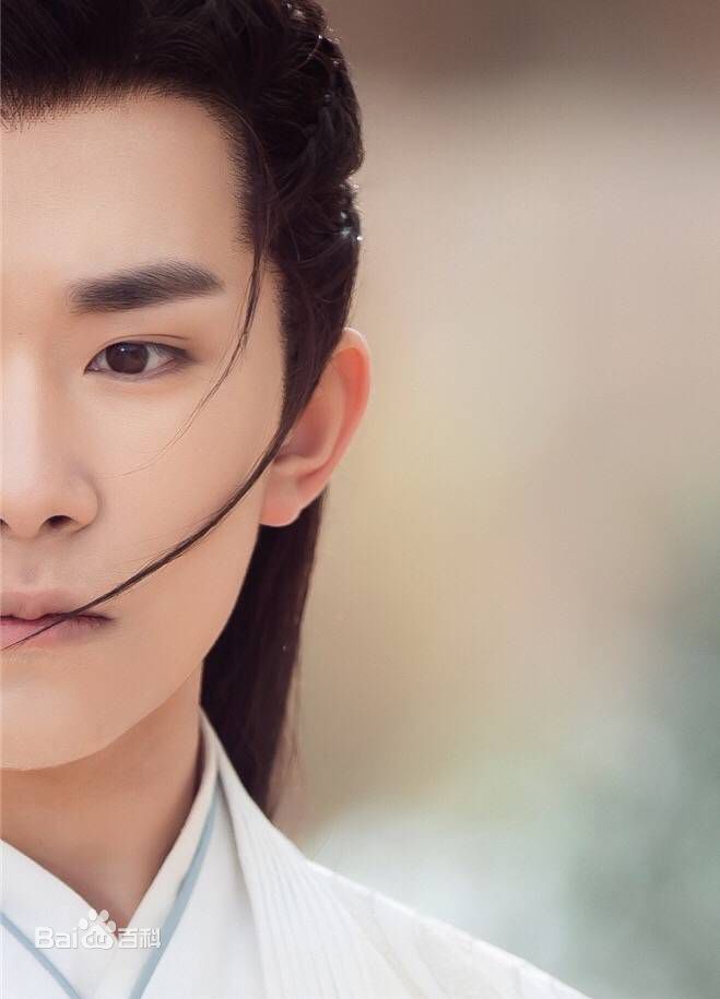 易烊千玺(Jackson)影视前后照片