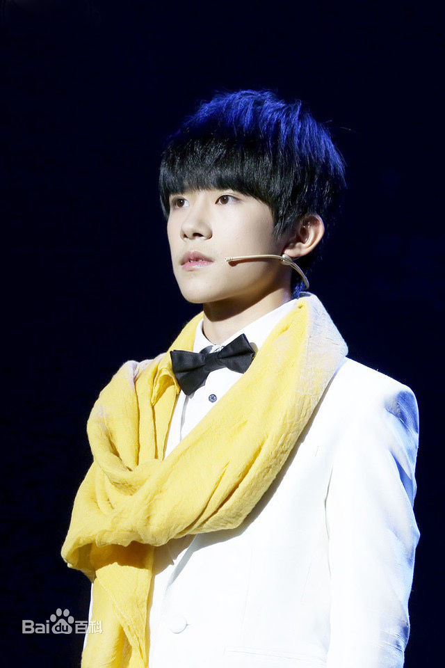 易烊千玺(Jackson)影视前后照片