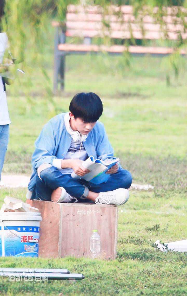 易烊千玺(Jackson)影视前后照片