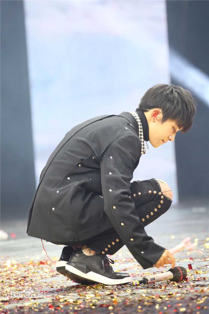 易烊千玺(Jackson)生日会图片图集