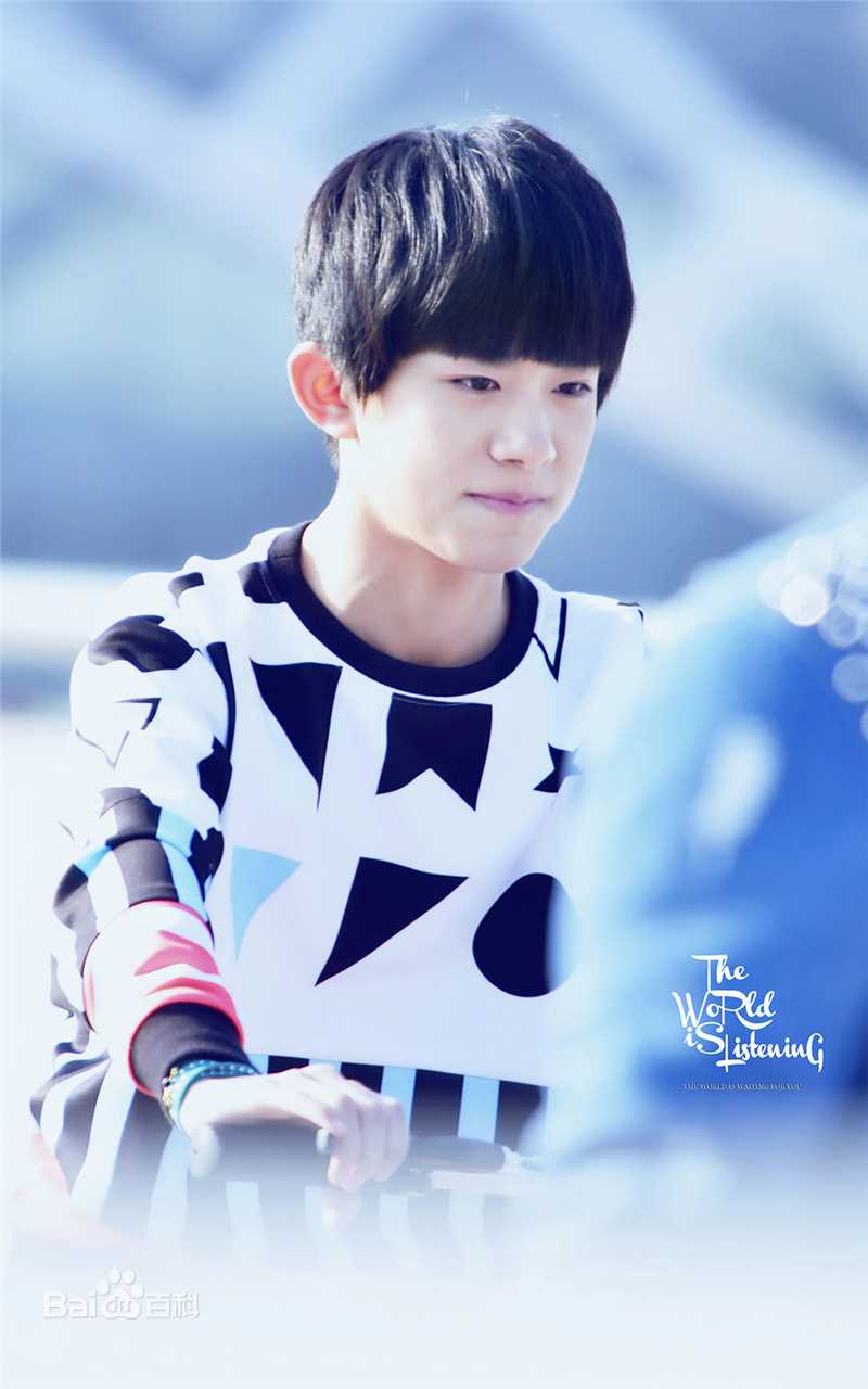 易烊千玺(Jackson)广告拍摄生活照