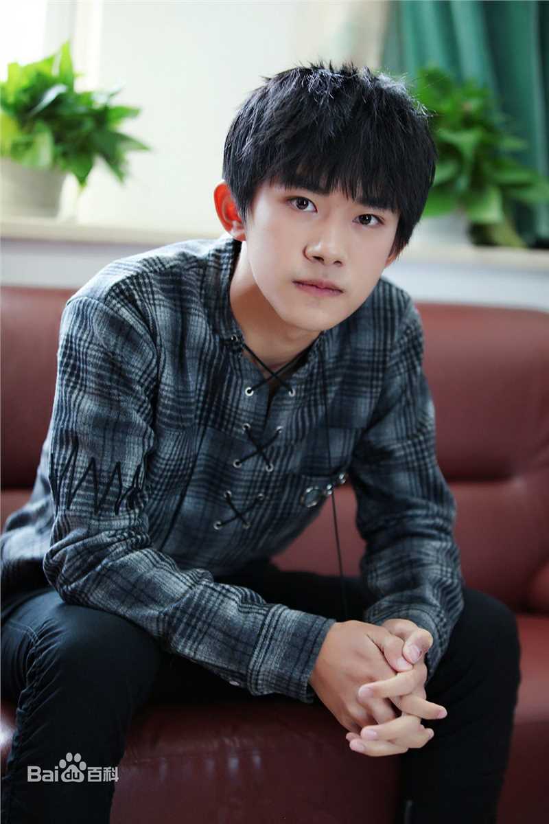 易烊千玺(Jackson)生活壁纸壁纸