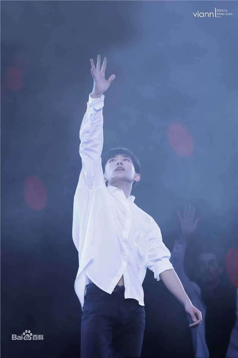 易烊千玺(Jackson)舞蹈生活照相册