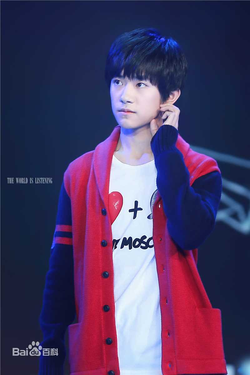 易烊千玺(Jackson)代言拍摄图册