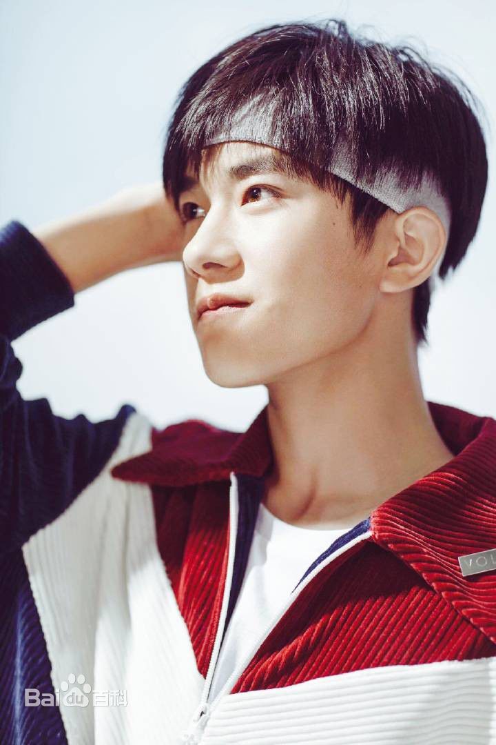 易烊千玺(Jackson)最优质杂志拍摄相册