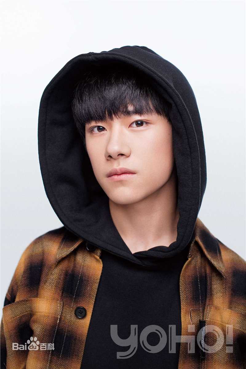 易烊千玺(Jackson)最优质杂志拍摄相册