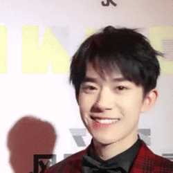 最优质易烊千玺(Jackson)生活照