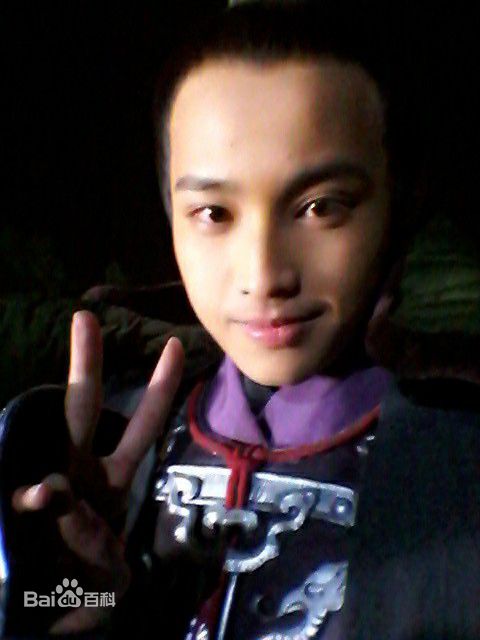 最新薛咏煜性感图片