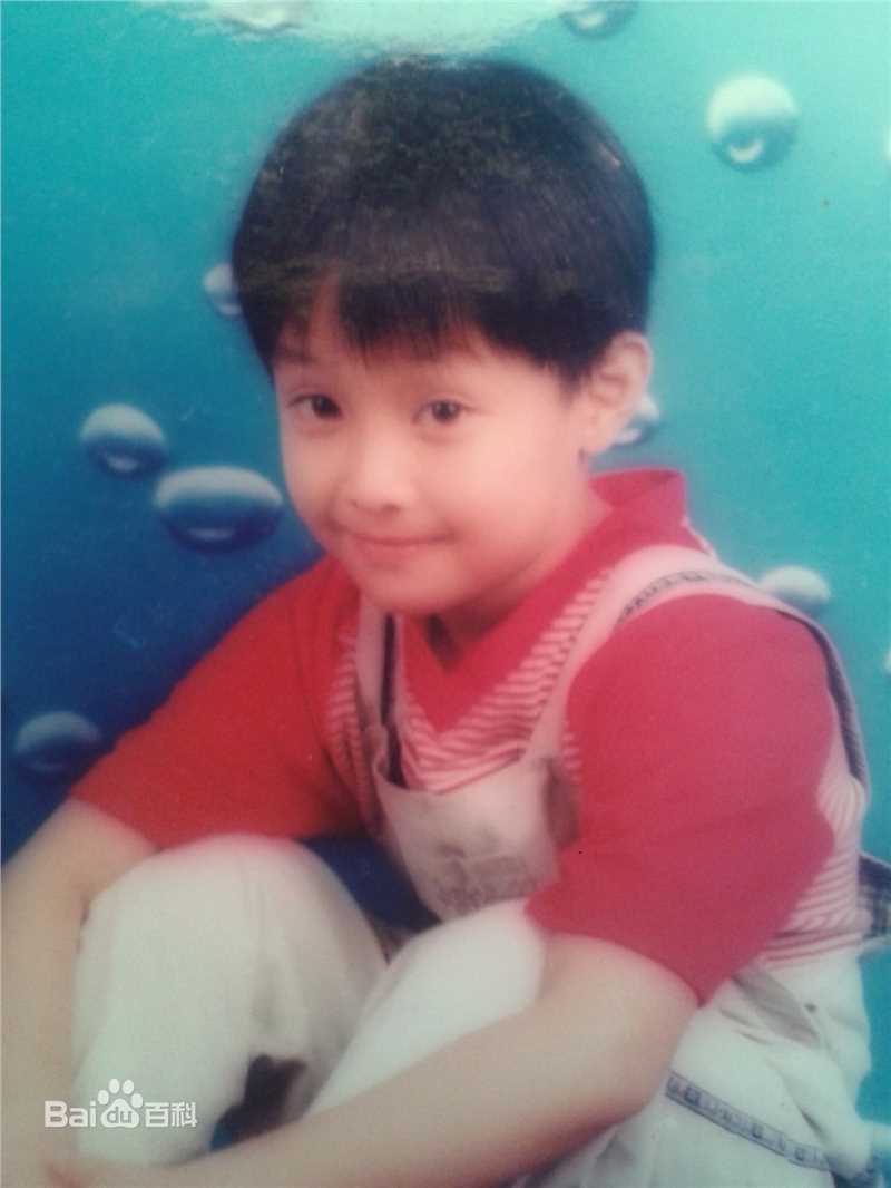 最新薛咏煜性感图片