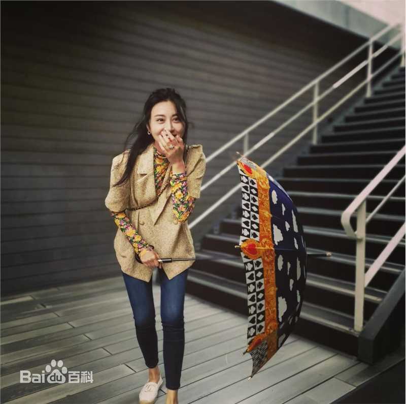 甘露最新街拍图集