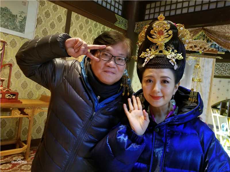 谭友业长安丽人图册