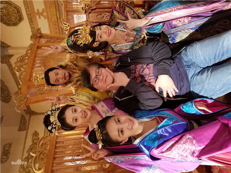 谭友业长安丽人图册