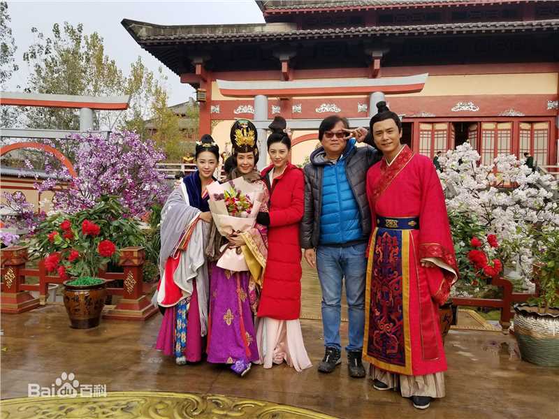 谭友业长安丽人图册