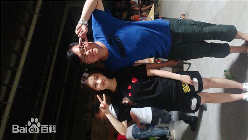 谭友业艳骨图片图集