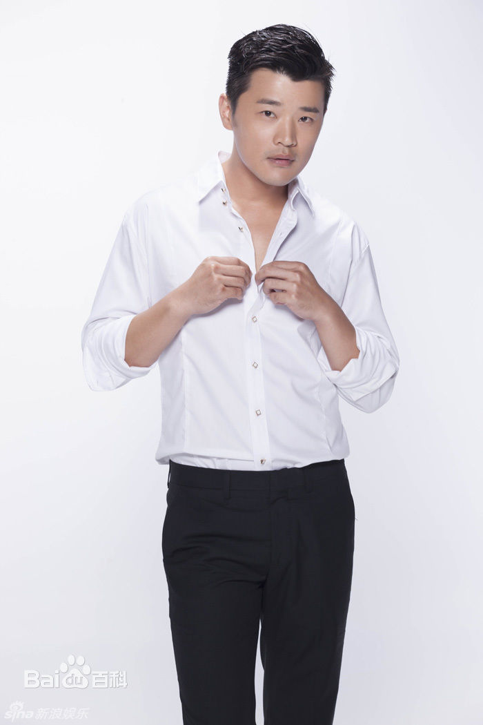 赵锦焘高清西装图集