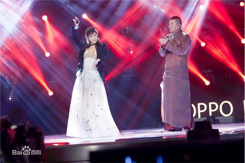 韩丹彤(dan tong Han)陈建斌PK对唱生活照