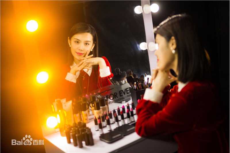 韩丹彤(dan tong Han)陈建斌PK对唱生活照