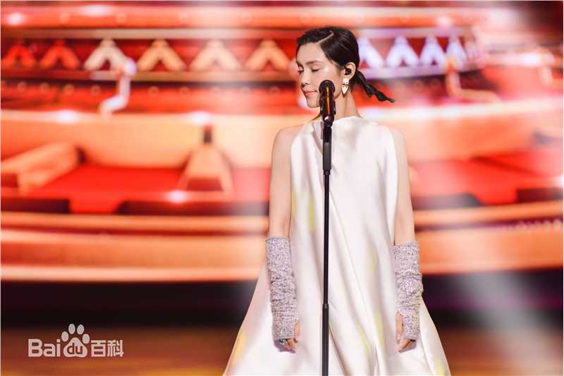 韩丹彤(dan tong Han)跨界歌王生活照