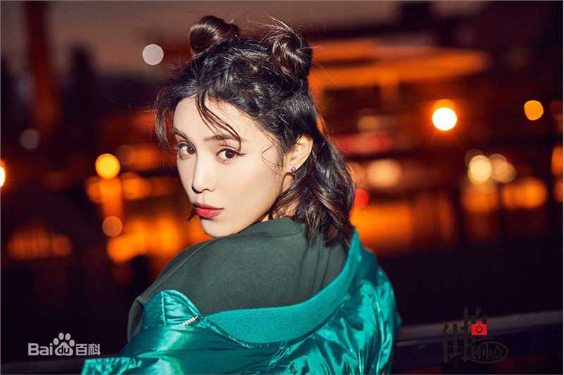 韩丹彤(dan tong Han)yoka街拍性感图片图集