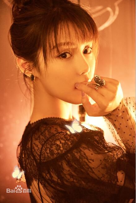 韩丹彤(dan tong Han)生活照素颜照相册