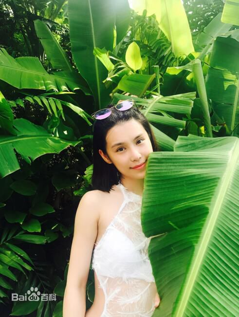 韩丹彤(dan tong Han)生活照素颜照相册