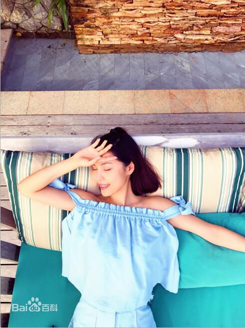 韩丹彤(dan tong Han)生活照素颜照相册