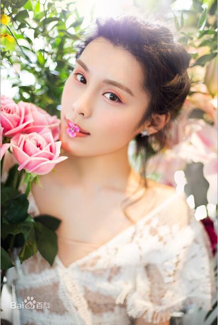 韩丹彤(dan tong Han)生活照素颜照相册