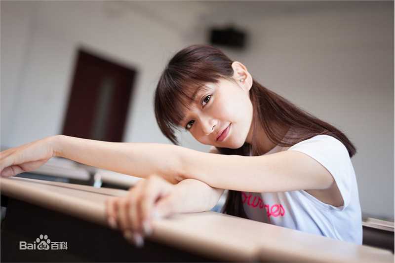 潘之琳(Feeling Pan)之琳的大学生活壁纸壁纸