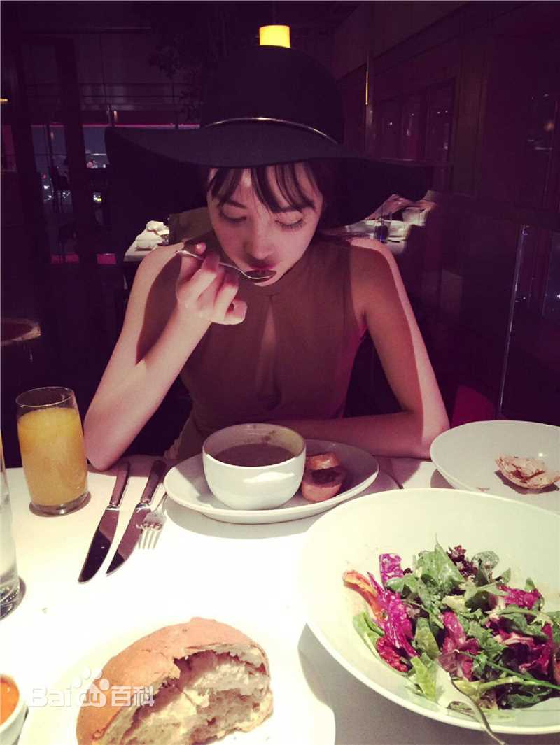 袁菲个人生活生活照相册