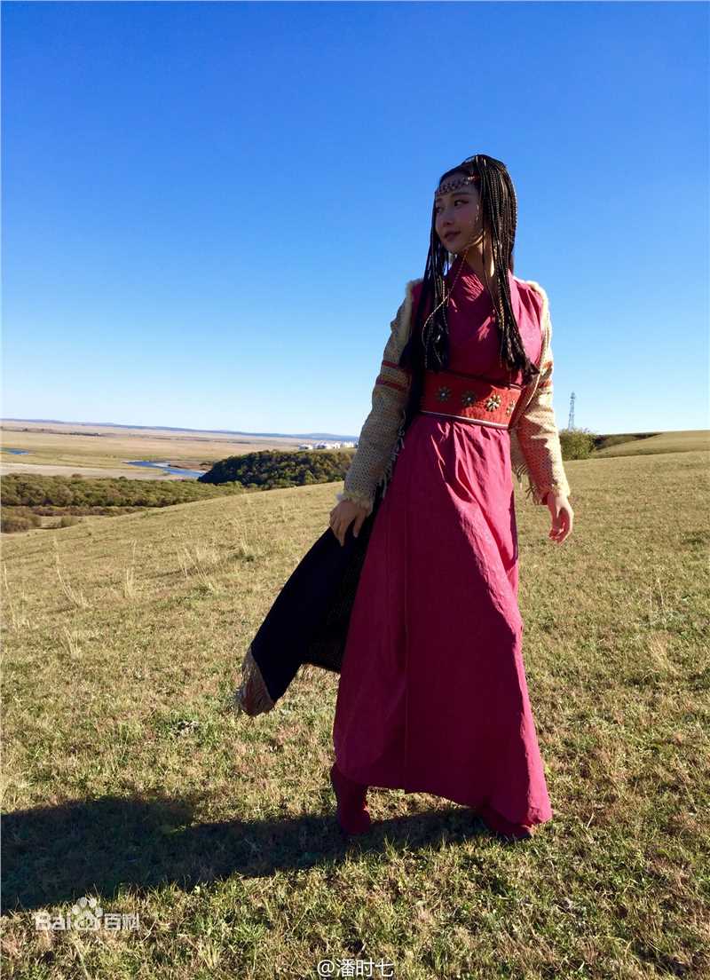 潘时七(Sookie)云镝壁纸壁纸