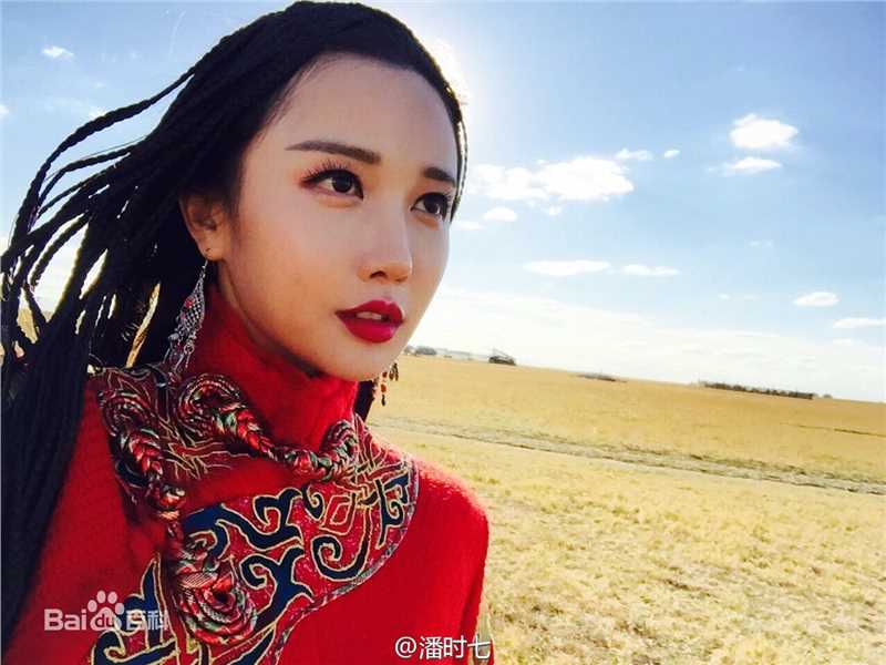 潘时七(Sookie)云镝壁纸壁纸