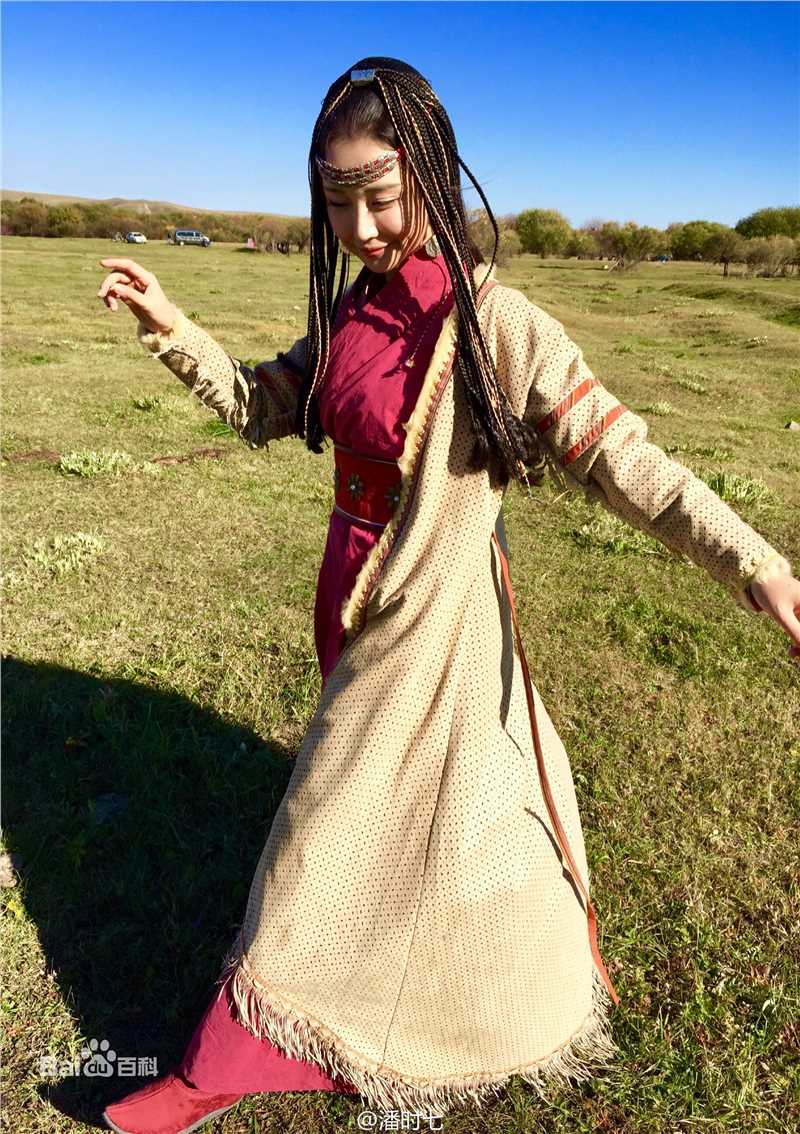 潘时七(Sookie)云镝壁纸壁纸