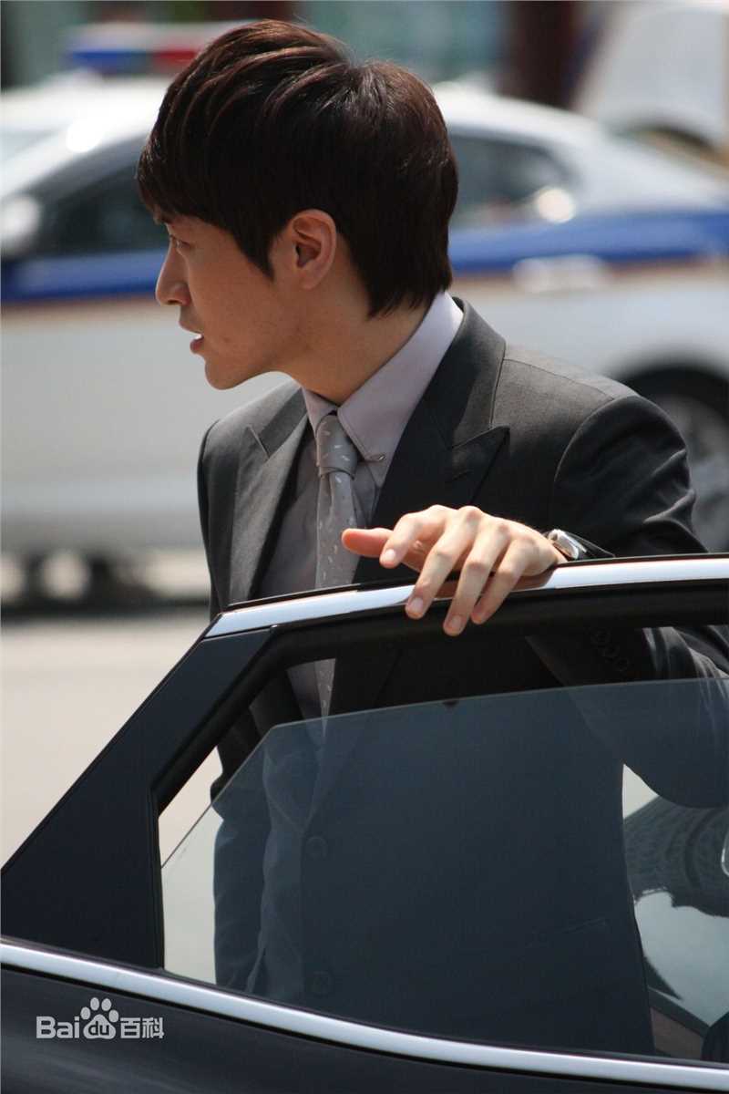 精选李浚赫(Lee Jun Hyuk、イ ジュンヒョク)李俊赫精彩图册