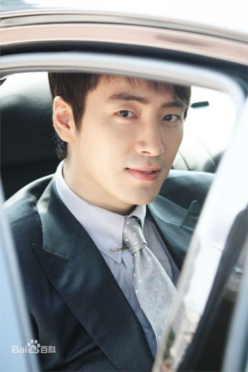 精选李浚赫(Lee Jun Hyuk、イ ジュンヒョク)李俊赫精彩图册