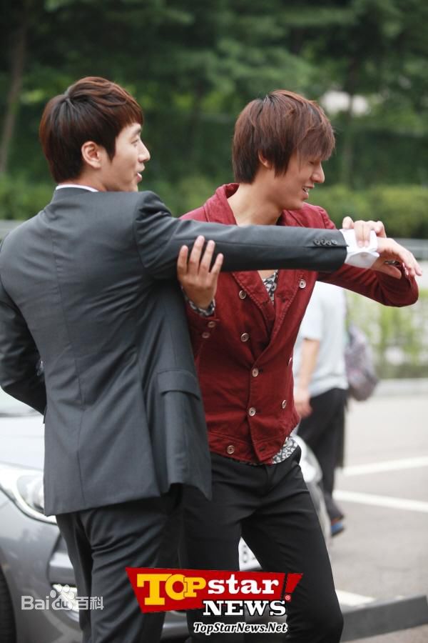 精选李浚赫(Lee Jun Hyuk、イ ジュンヒョク)李俊赫精彩图册