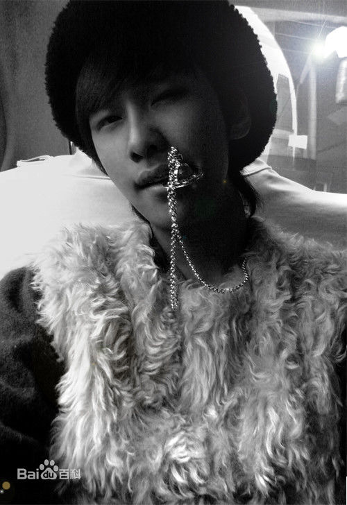 高清朱梓骁(Peer)图片