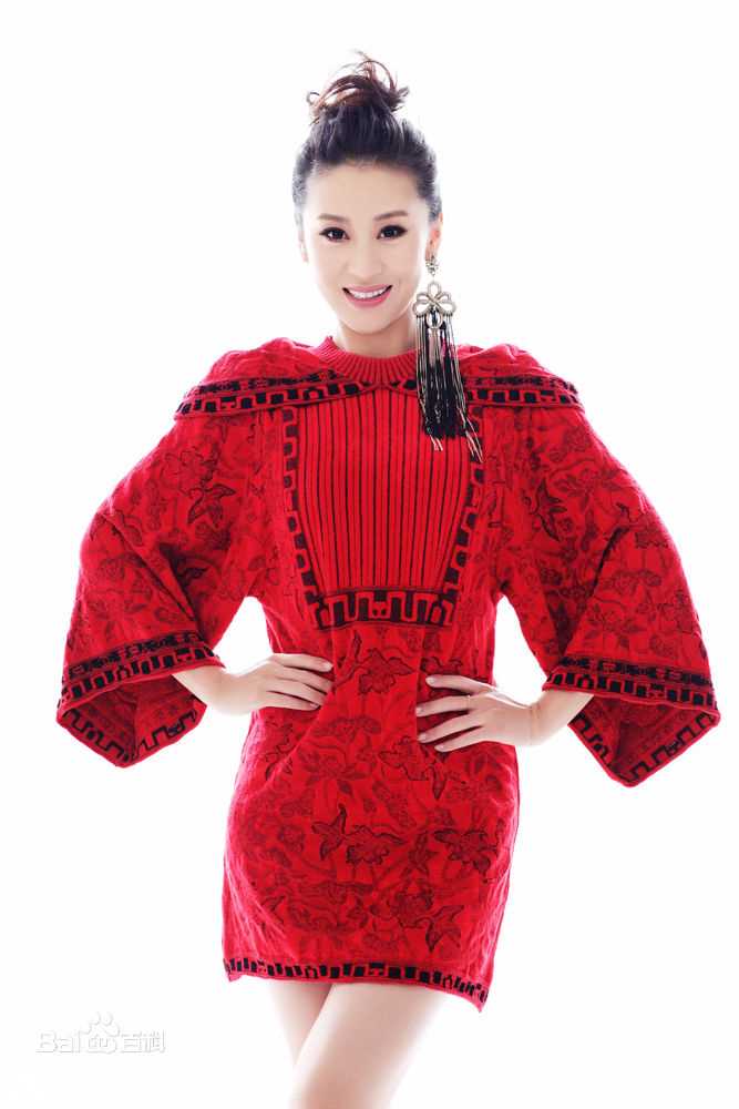 苗圃精选民族服饰图册