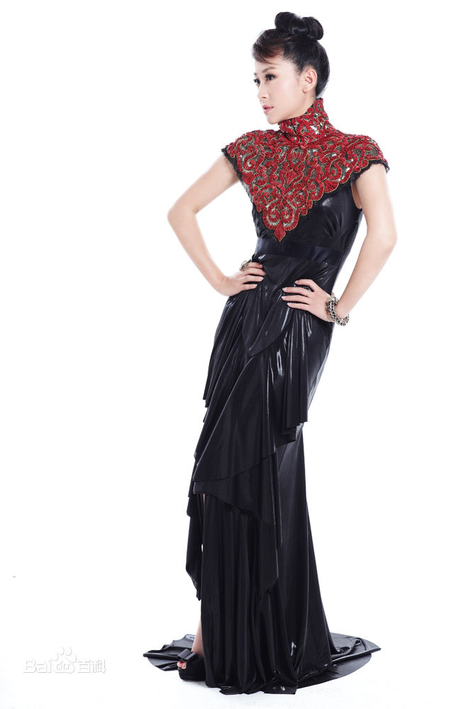 苗圃精选民族服饰图册