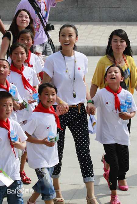 苗圃爱心活动图片图集