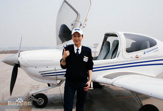 苗圃滑雪前后照片