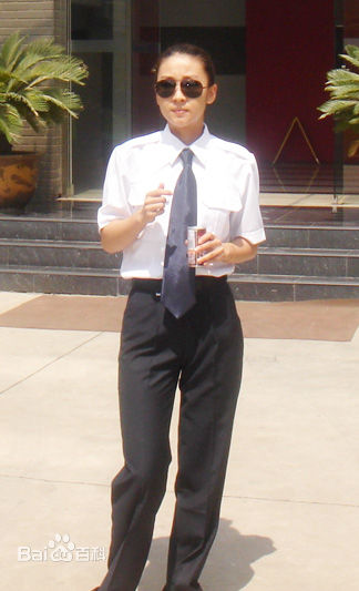 苗圃滑雪前后照片