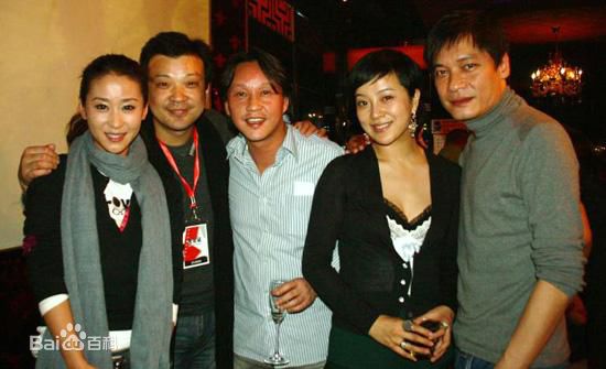 苏岩(Sophie.Su)和罗嘉良的合照前后照片