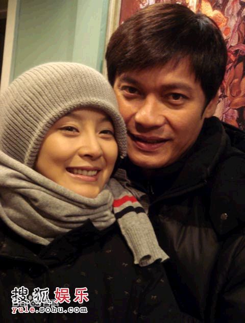 苏岩(Sophie.Su)和罗嘉良的合照前后照片