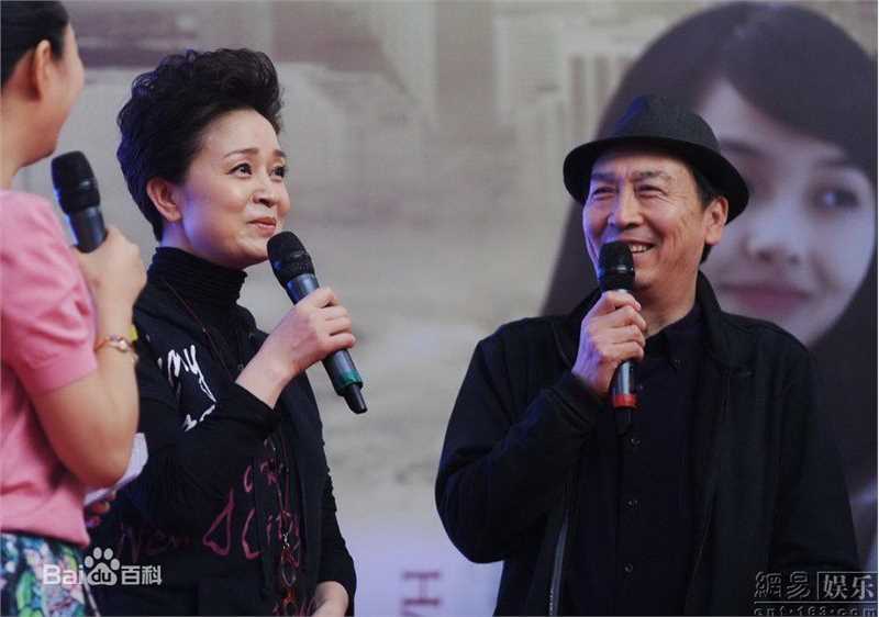 毕彦君在《左手亲情右手爱》发布会中的