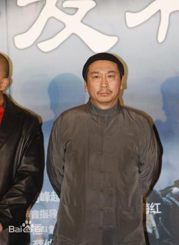 毕彦君出席活动壁纸壁纸