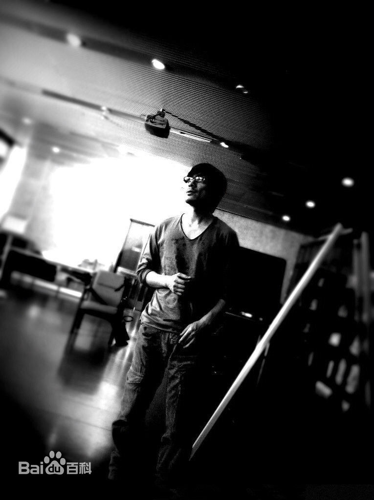 祖峰(Zu Feng)祖锋生活照壁纸壁纸