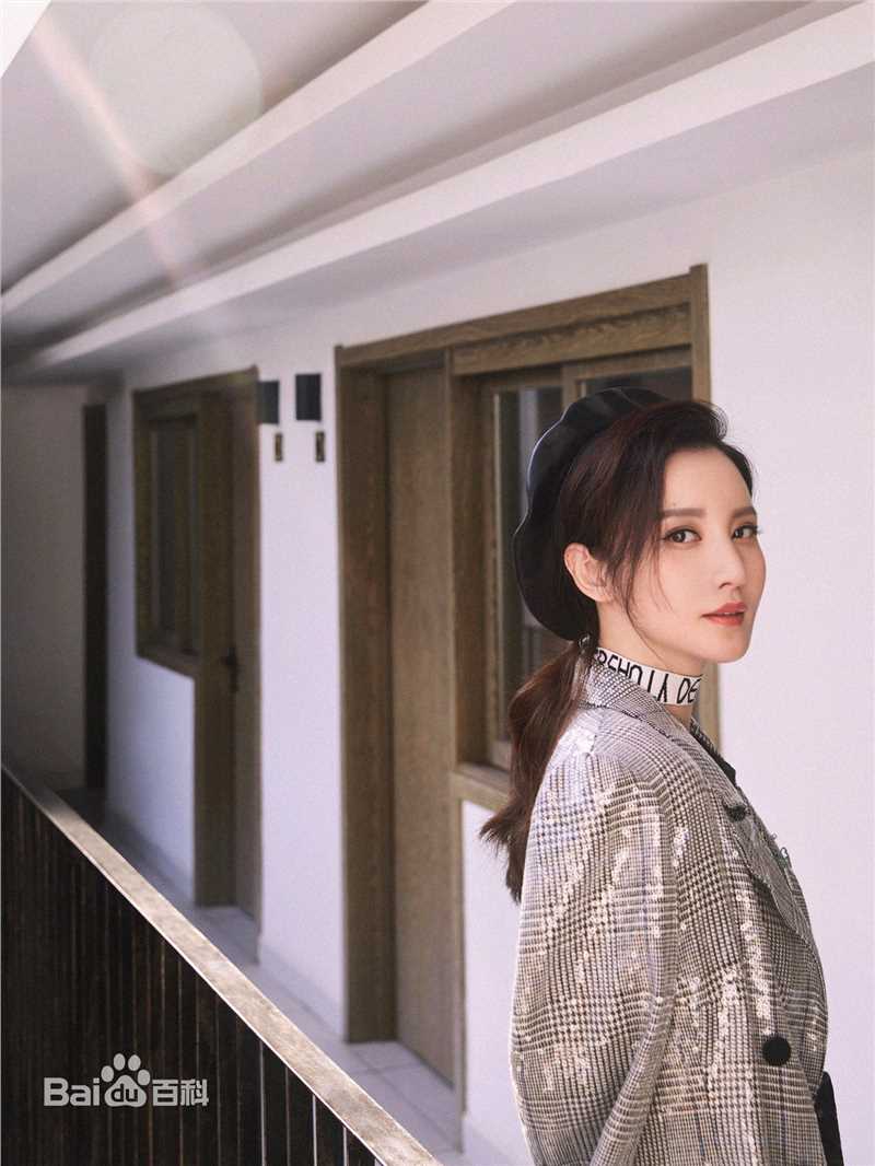 张萌(Alina Zhang)生活照