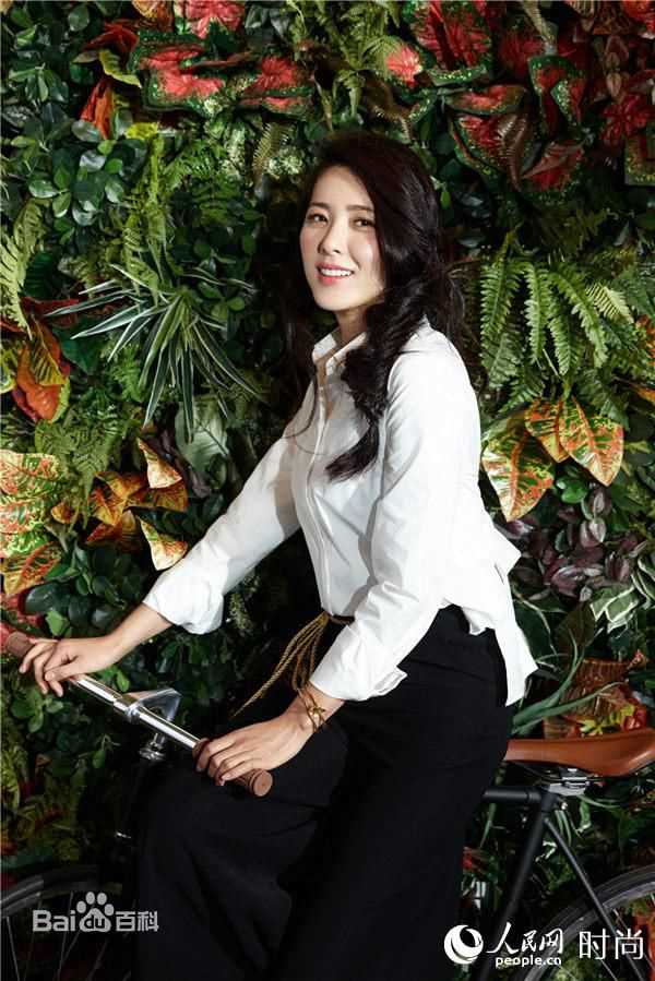 曾黎(zengli) 早春时尚壁纸壁纸