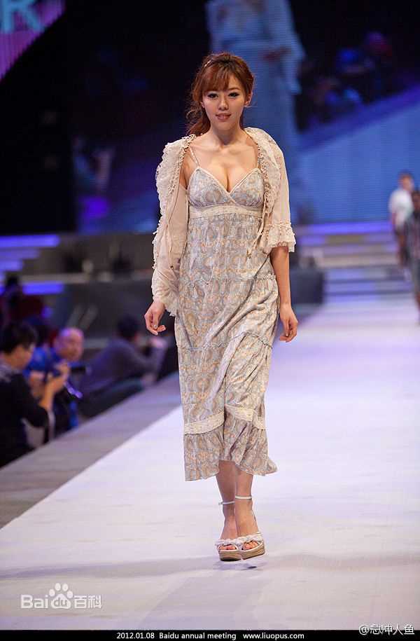 刘冬(jocelin)2011百度年会表演现场前后照片