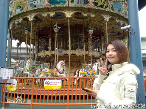 蔡君茹(June Tsai 或 June Lee)在出演《家和万事兴》中的